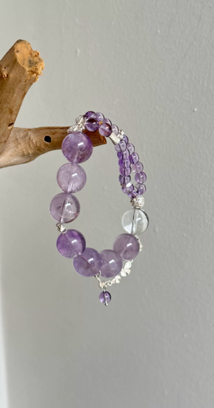 Afterdark Original Design 【Butterfly Dance Shadows】 Natural Purple Fluorite and Purple Rabbit Fur Bracelet · Gently Brings Good Luck