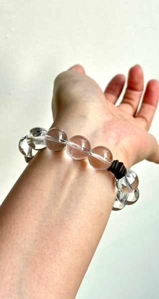 dawn afterdaek [silent agarwood] natural double-a white crystal agarwood bracelet – good luck and wealth gift