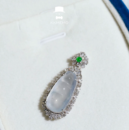 Mimo Gentleman Cat Natural 18k Gold Inlaid High-Ice Jade Bean Pendant for Women Gift